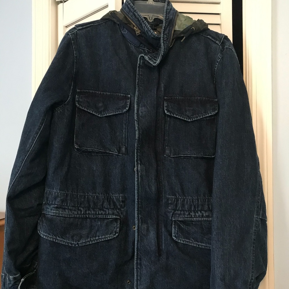 Men’s GAP jean coat.